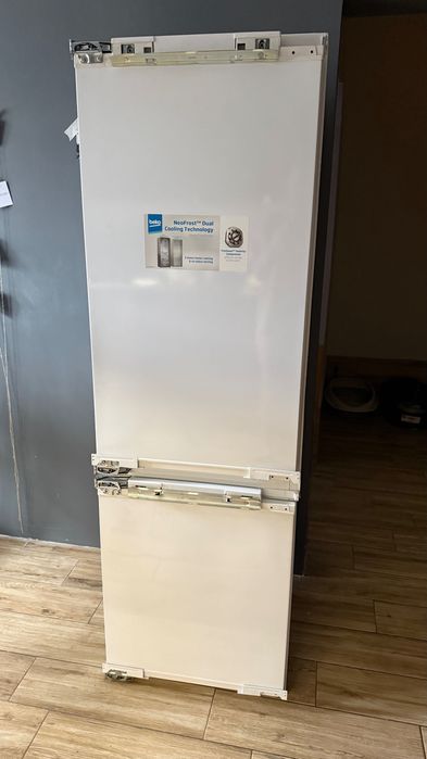 Lodówka do zabudowy 177 cm sprawna