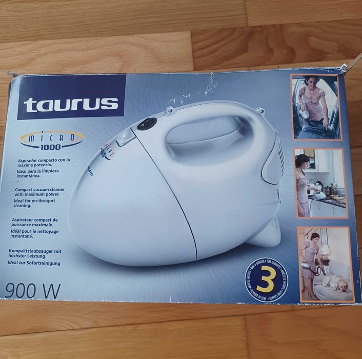 Aspirador TAURUS de 900W