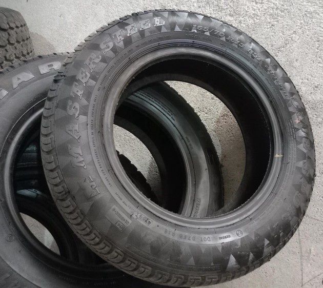 1 pneu Novo 165/70R13 Master