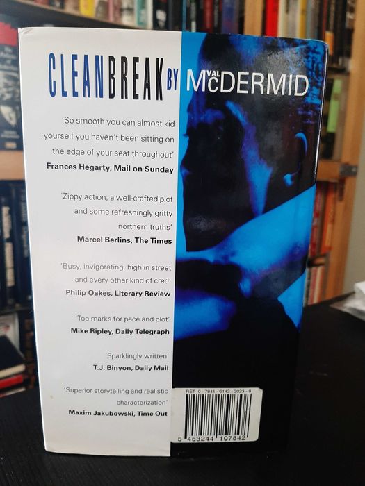 Val McDermid – Blue Genes