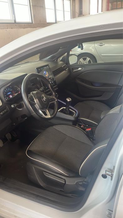 Renault clio v 2021