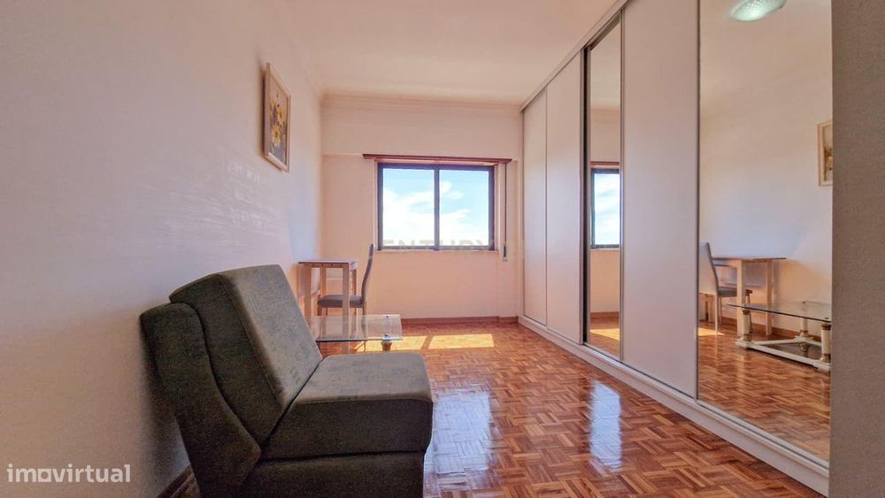Apartamento T3 em Queluz, Sintra com Vista