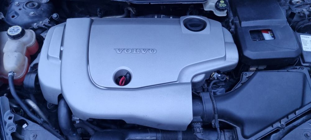 Sprzedam Volvo V50 D5 w bardzo dobrym stanie całe w oryginale