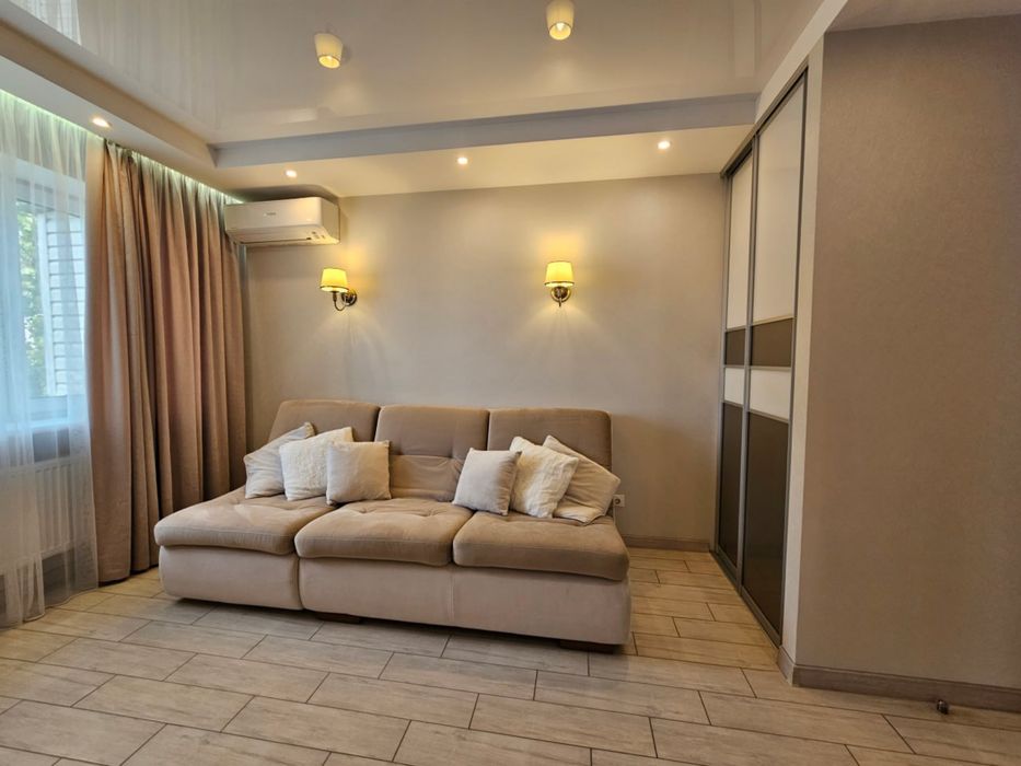 Продам велику 1к квартиру на Гоголя 10А