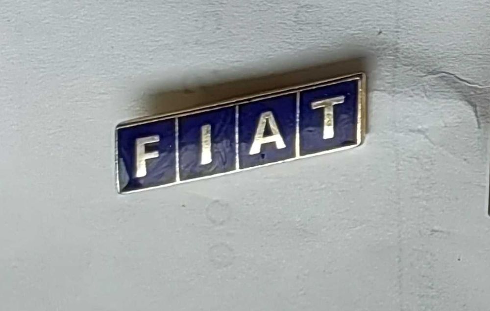 przypinka do ubrań FIAT emalia oryginał