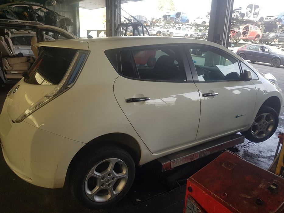 conjunto de pneus nissan leaf ZE0