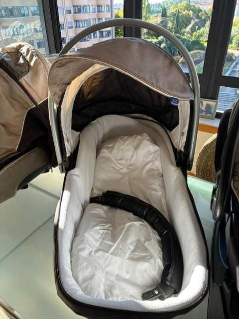Kit de bebé com carrinho com ovo, alcofa e ovo para carro com isofix marca Chico