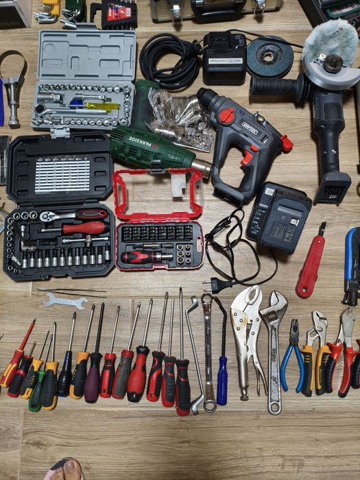 Lote Completo de Ferramentas Profissionais (Elétricas e Manuais) + Malas