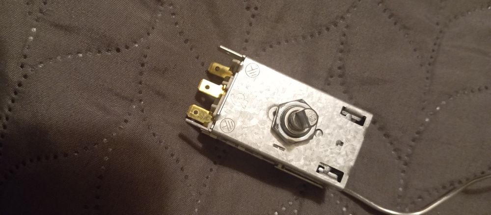 Termostat kapilarny – regulator temperatury do lodówki / zamrażarki