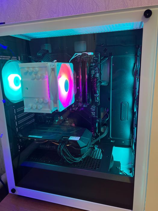 Игровой ПК на Ryzen 7 5700X3D / RTX 2060 / 32GB DDR4