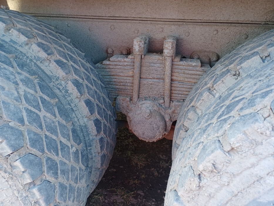 Резина камаз зіл 10р 20