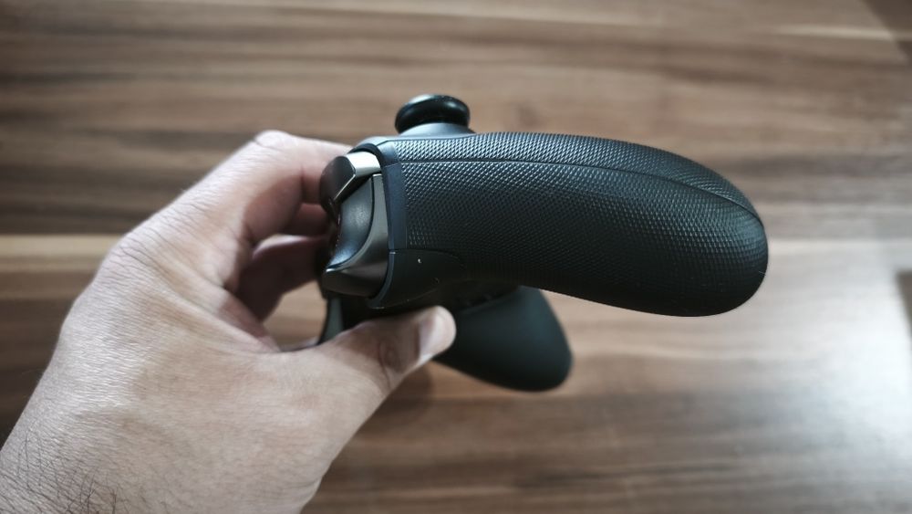 Comando Xbox Elite Series 2 como novo