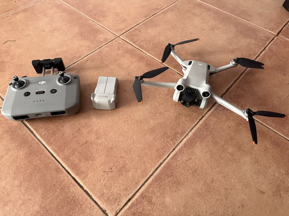 Drone mini 3 pro437240693837670400