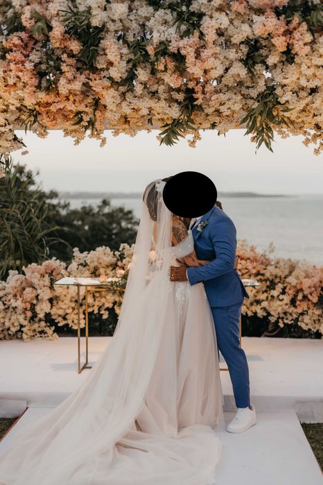 Vestido de Noiva 2 em 1 e 3 opções de alças