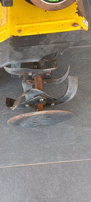 Motoenxada kawasaki FA 210 secoter 125cc