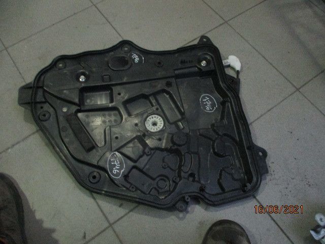 Elevador vidros trás esquerdo MAZDA 5 (CW)