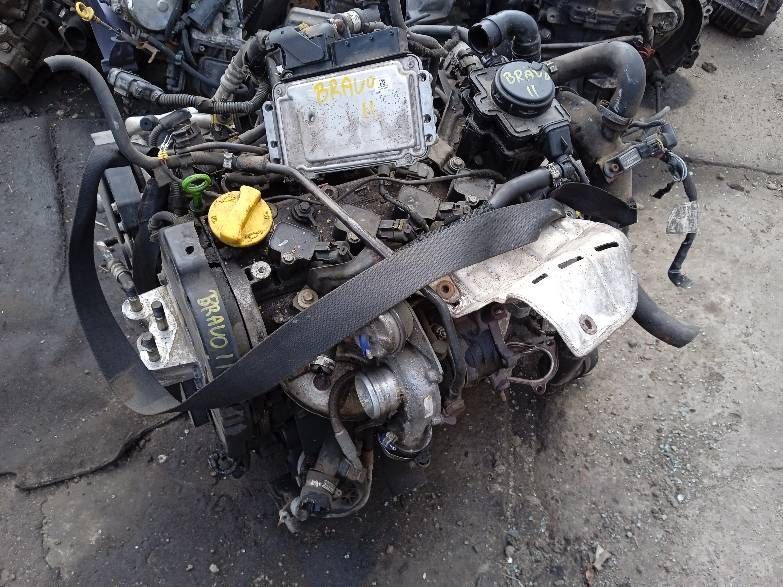 SILNIK BENZYNOWY FIAT BRAVO 2  1.4 T