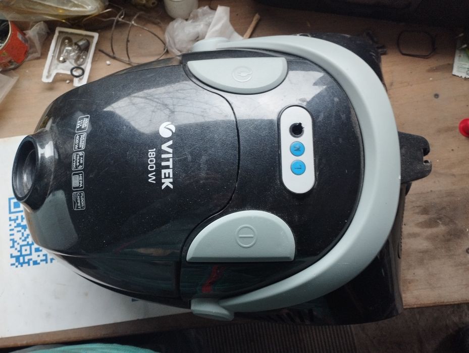 Продам пылесос vitek