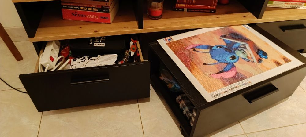 Aparador com arrumação