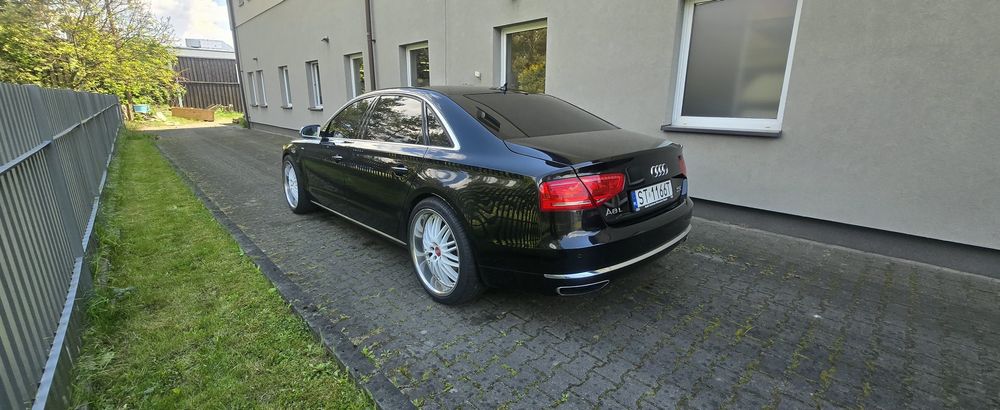 Audi A8 L W12 6.3 FSI