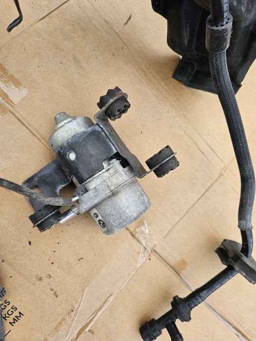 Bmw m3 s65b40 e90 e93 e93 m3 pompa vacum