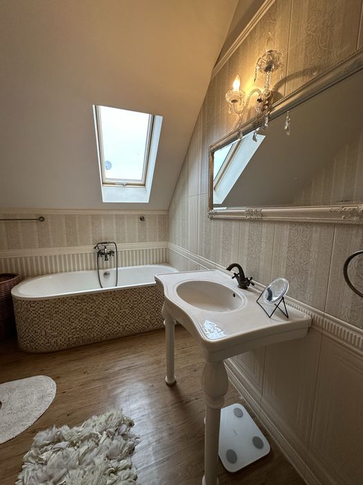 Оренда котеджу в Канадському селищі на 8 сотках