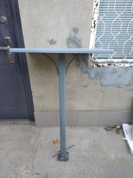 Стол из металла для улицы