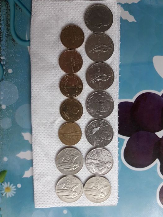 Продам монеты СССР и гривны