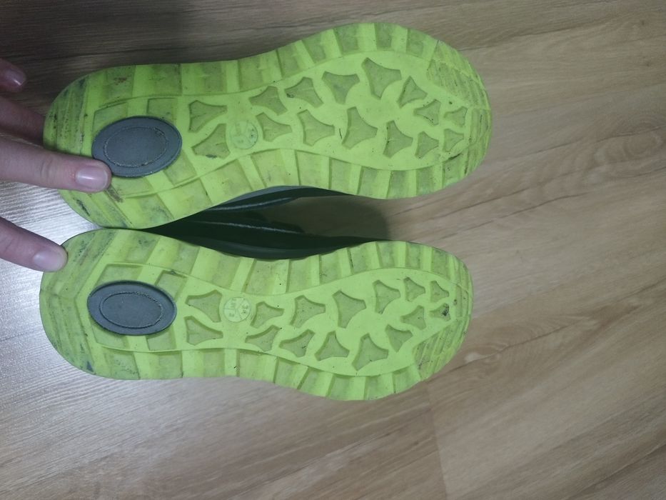 Buty zimowe dla chłopca r. 34