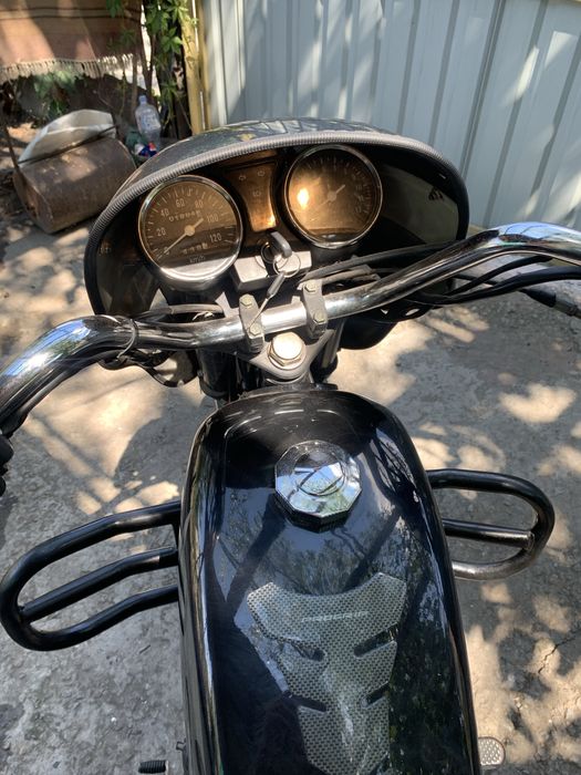 Продам мустанг в отличном состояние