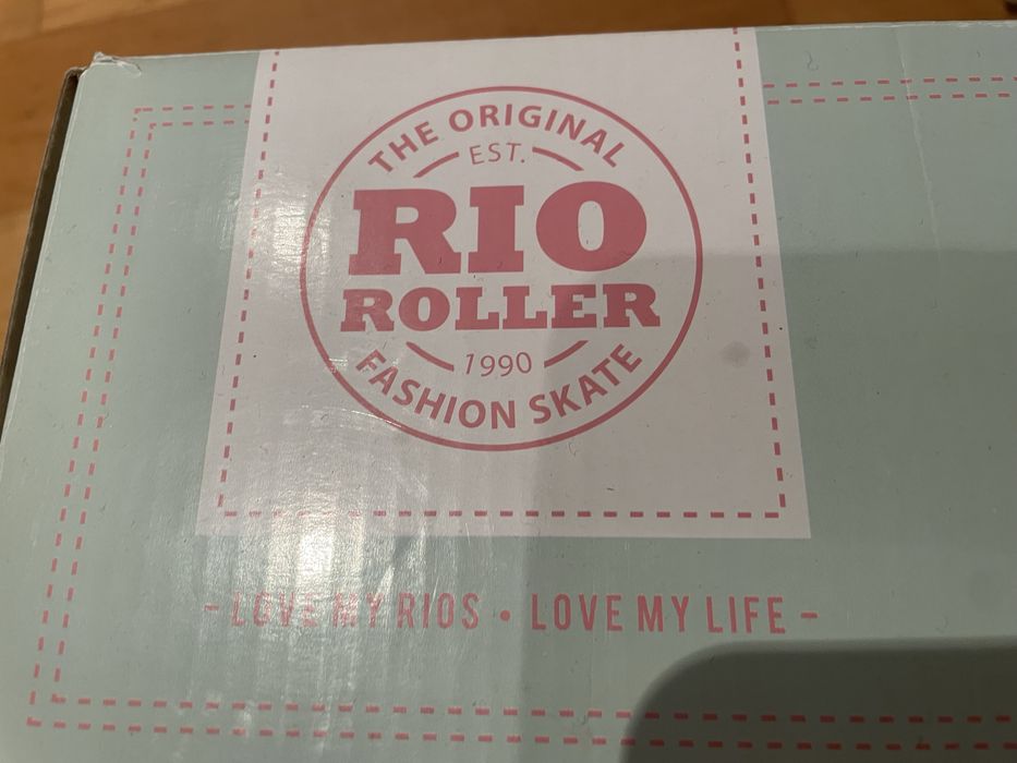 Patins 4 rodas- Rio Roller
