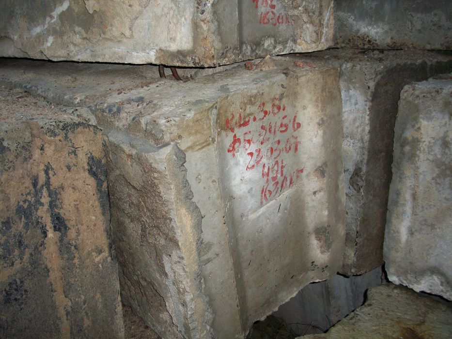 Продам фундаментні блоки