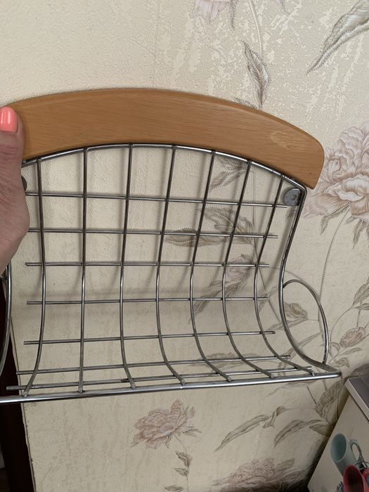 Полочки для ванной комнаты или кухни