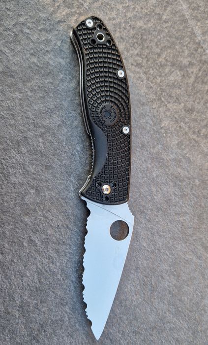 Nóż składany Spyderco Tenacious Lightweight