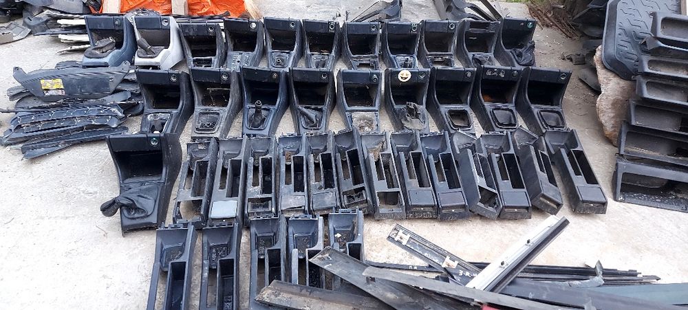 Пластик салона пассат б4 б3 Пластик багажника ковролин пол бардачок