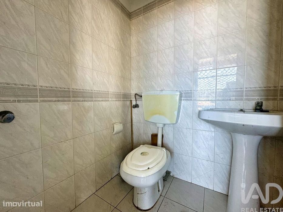 Loja / Estabelecimento Comercial em Vieira de Leiria de 101,00 m2