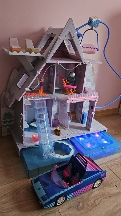 Domek zimowy Lol Surprise