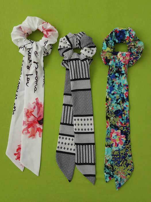 Gumki scrunchies z szarfą
