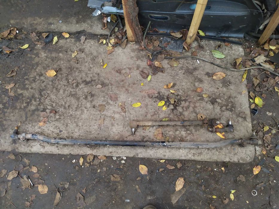 Рульова тяга Мерседес Т1 Mercedes 208 T1