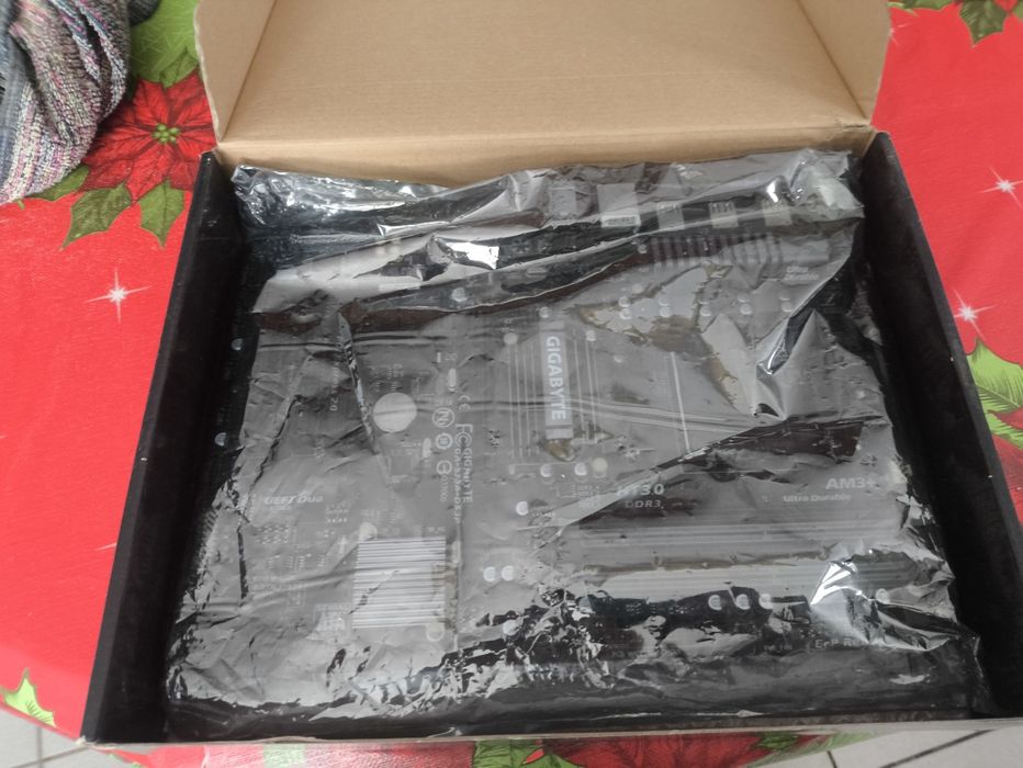 Motherboard gigabyte