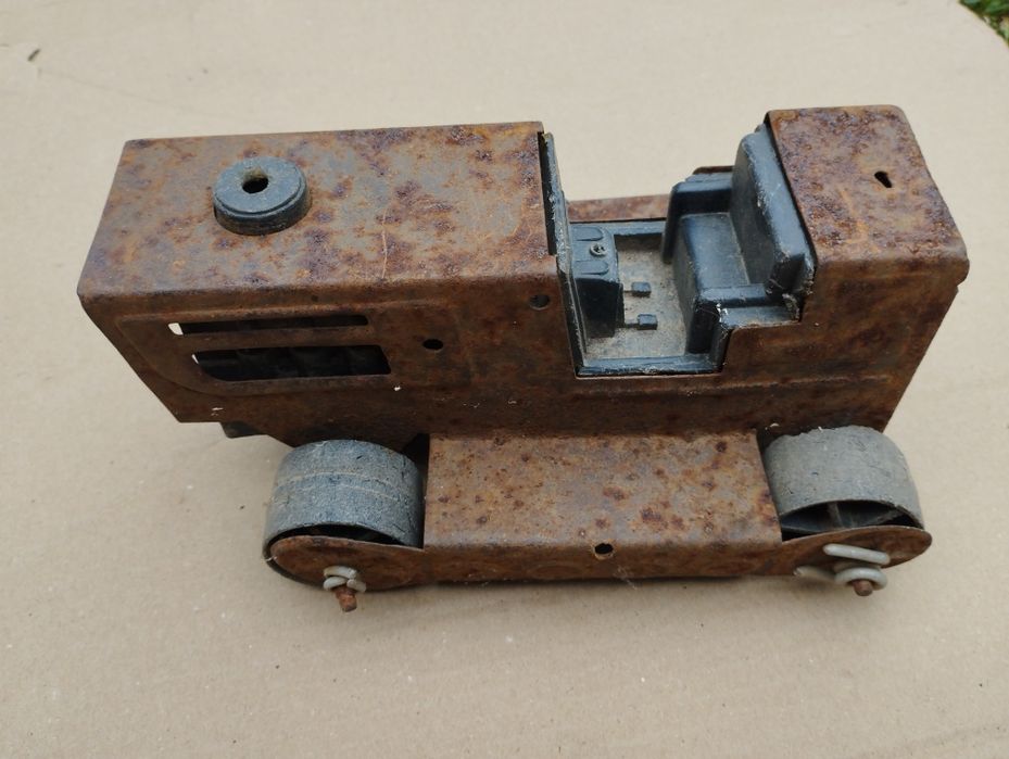 Игрушка бульдозер железная ссср