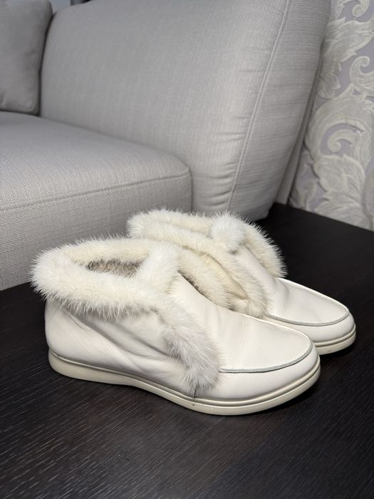 Лофери молочні з натуральної шкіри та хутром норки справжньої