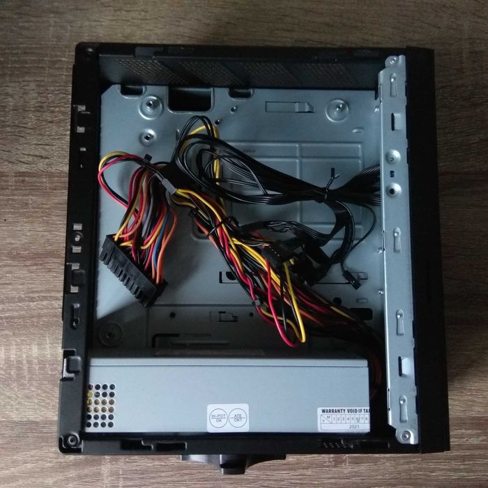 GameMax ST102-200W | SFF | VESA крепление в комплекте | mini ITX