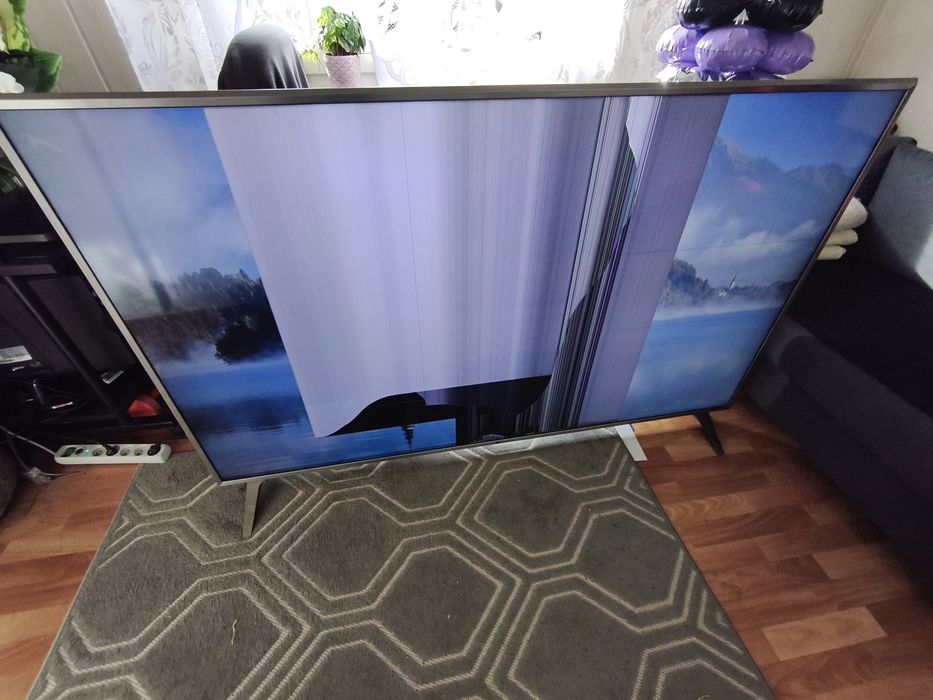 tv LG 75UK6500PLA uszkodzony