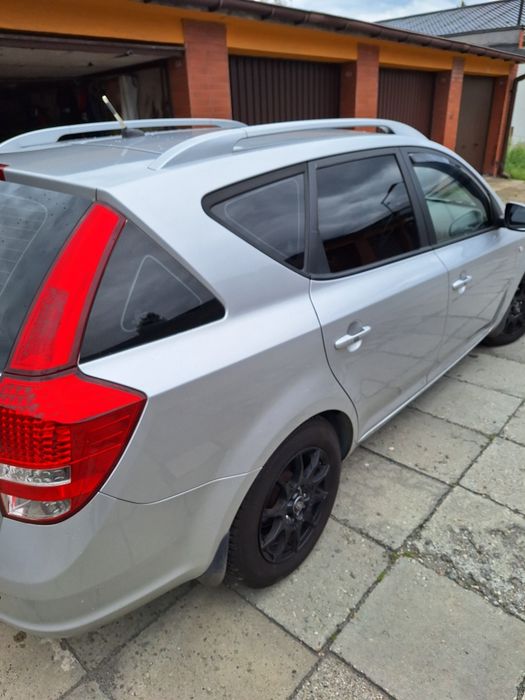 Samochód kia ceed 2011rok kombi