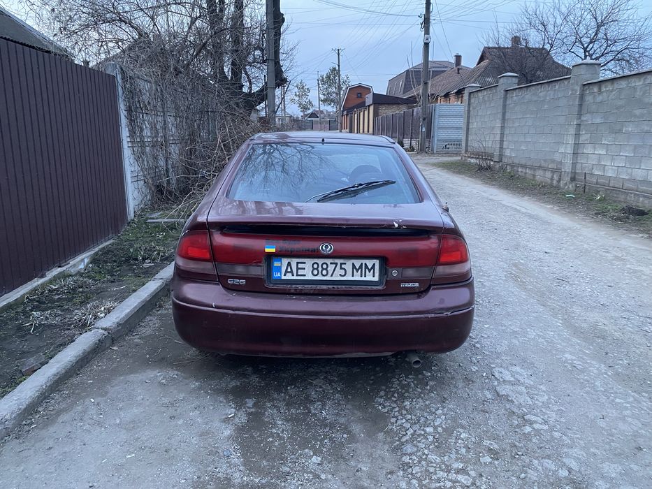 Цена до вечера ! Продам не плохую Мазду 626 ge