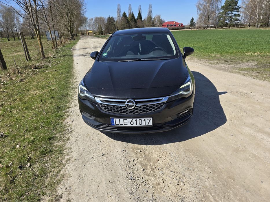 Astra 2018 rok 1.4 benzyna full opcja