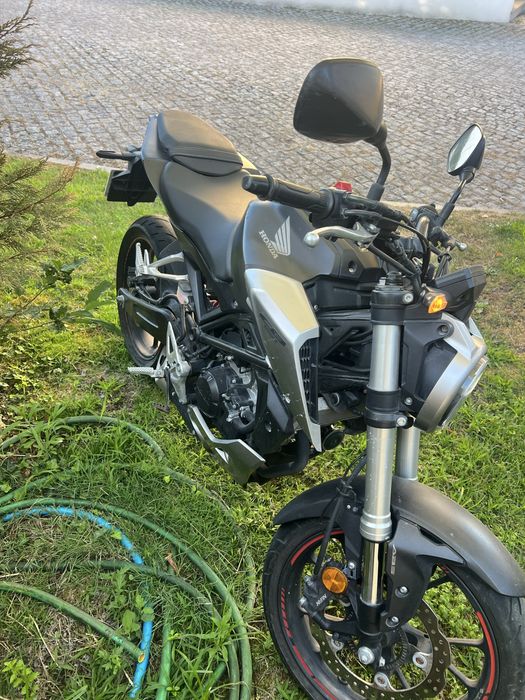 Moto Honda cb 125r
