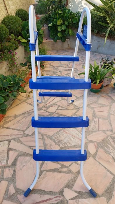 Escada para piscina Bestway