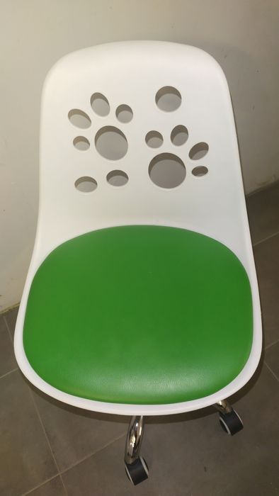 Krzesło obrotowe biurowe dziecięce